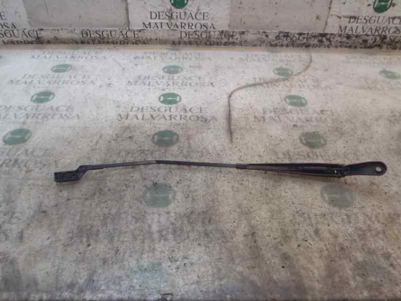 Recambio de brazo limpia delantero derecho para renault twingo 1.2 16v referencia OEM IAM 288865752R  