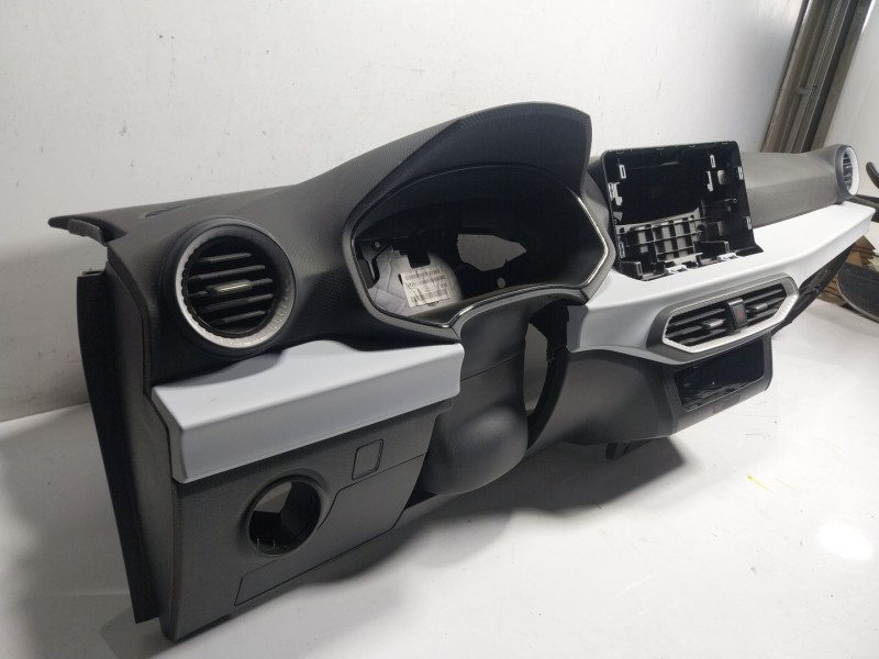 Recambio de salpicadero para seat arona (kj7, kjp) 1.0 tsi referencia OEM IAM  6F0880204F 