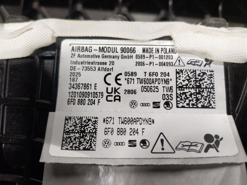 Recambio de salpicadero para seat arona (kj7, kjp) 1.0 tsi referencia OEM IAM  6F0880204F 