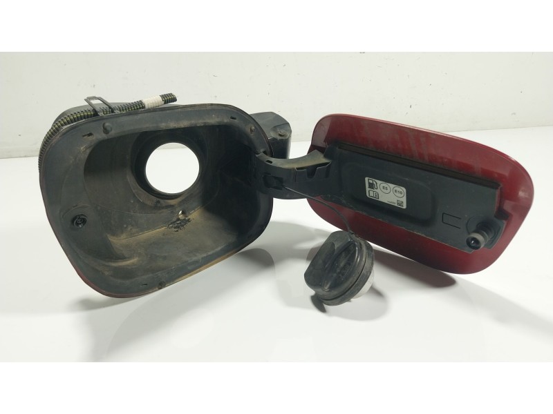 Recambio de tapa combustible para opel astra k (b16) 1.2 turbo (68) referencia OEM IAM  39061479 