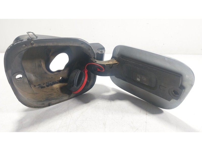 Recambio de tapa combustible para opel astra k (b16) 1.6 cdti (68) referencia OEM IAM 13453586  