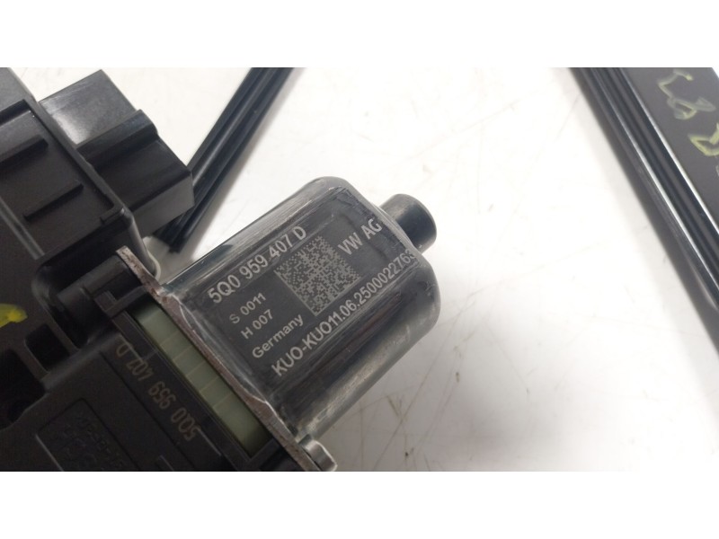 Recambio de elevalunas trasero izquierdo para seat arona (kj7, kjp) 1.0 tsi referencia OEM IAM  6F0839461E 