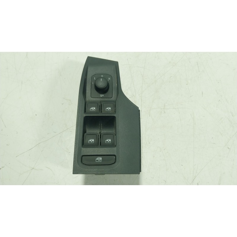 Recambio de mando elevalunas delantero izquierdo para seat arona (kj7, kjp) 1.0 tsi referencia OEM IAM  5G0959857F 