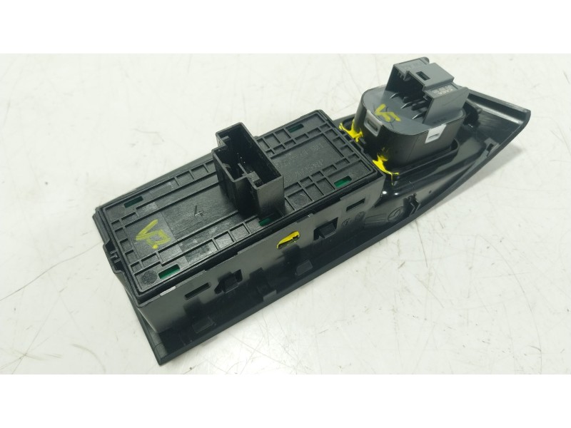 Recambio de mando elevalunas delantero izquierdo para seat arona (kj7, kjp) 1.0 tsi referencia OEM IAM  5G0959857F 