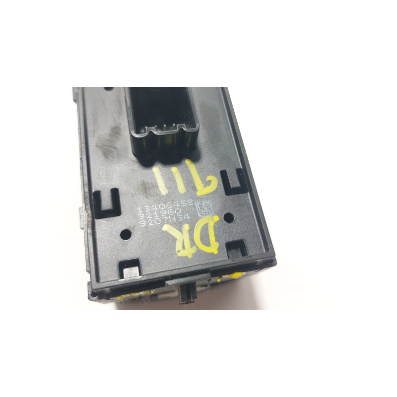 Recambio de mando elevalunas delantero izquierdo para opel astra k (b16) 1.2 turbo (68) referencia OEM IAM  13408458 