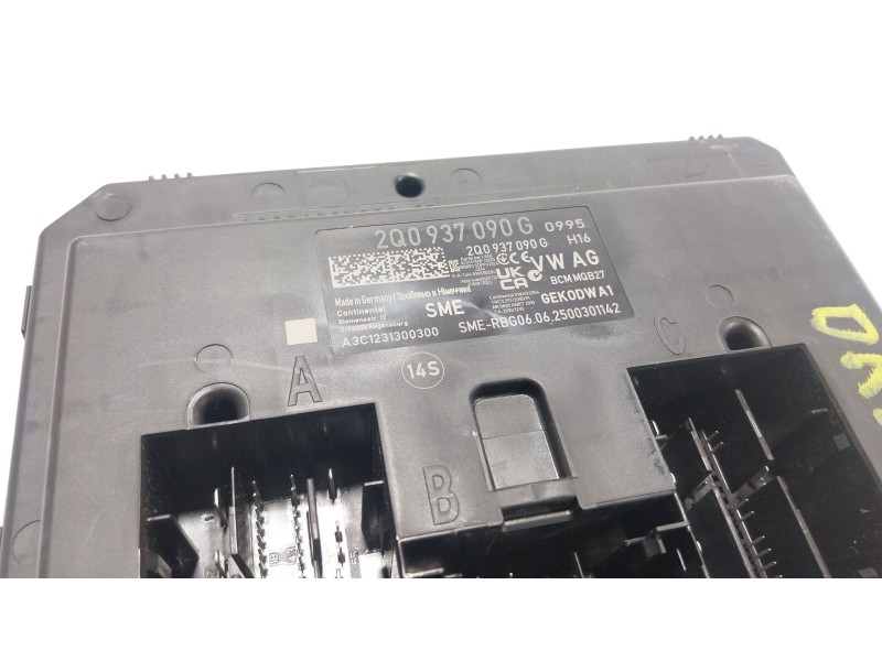 Recambio de modulo electronico para seat arona (kj7, kjp) 1.0 tsi referencia OEM IAM  2Q0937090G 