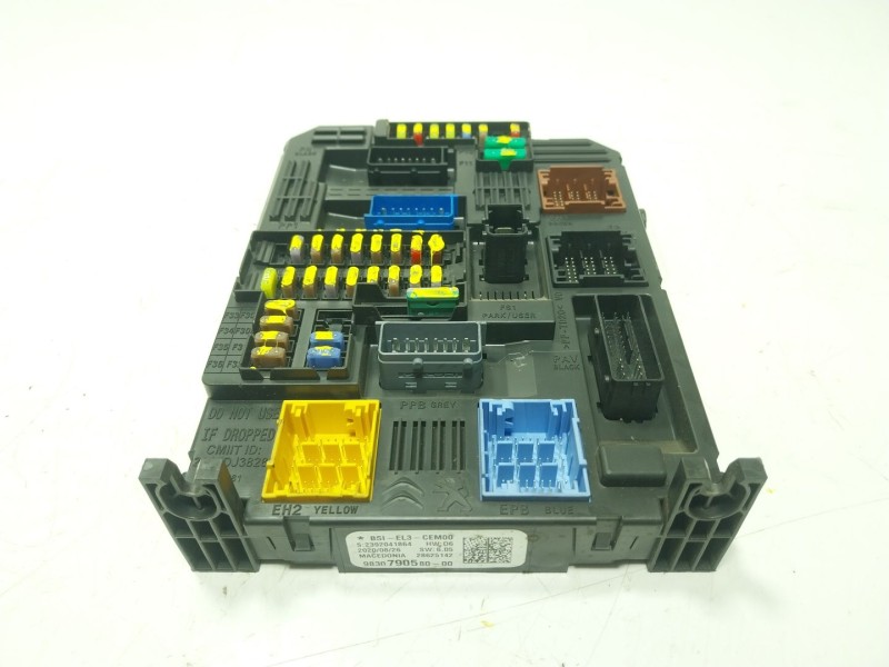 Recambio de caja reles / fusibles para peugeot expert furgoneta (v_) 1.5 bluehdi 100 referencia OEM IAM   9830790580