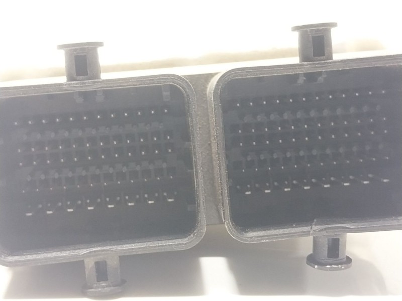 Recambio de centralita motor uce para fiat 500 (312_) 1.2 (312axa1a) referencia OEM IAM 52137383 52137383 