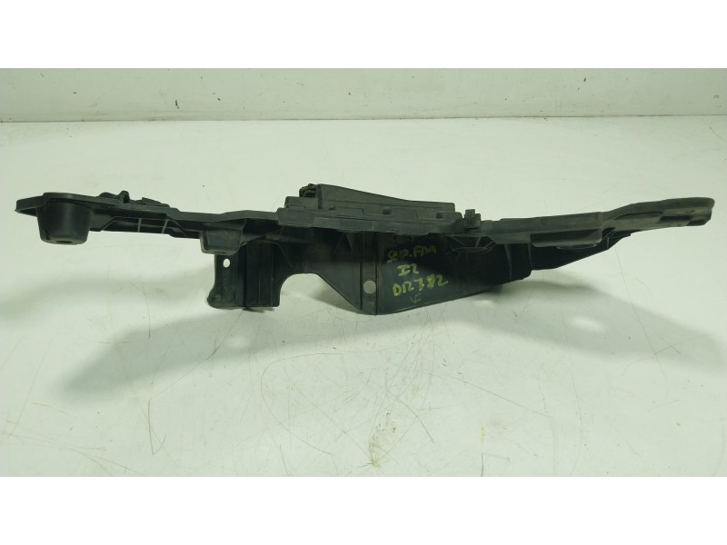 Recambio de soporte faro izquierdo para peugeot boxer furgoneta 2.2 bluehdi 120 referencia OEM IAM 1626195780 1391283080 