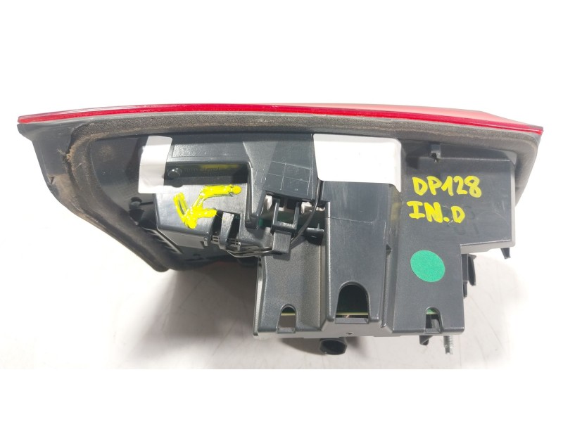 Recambio de piloto trasero derecho interior para bmw 3 (f30, f80) 316 d referencia OEM IAM  H8736912006 