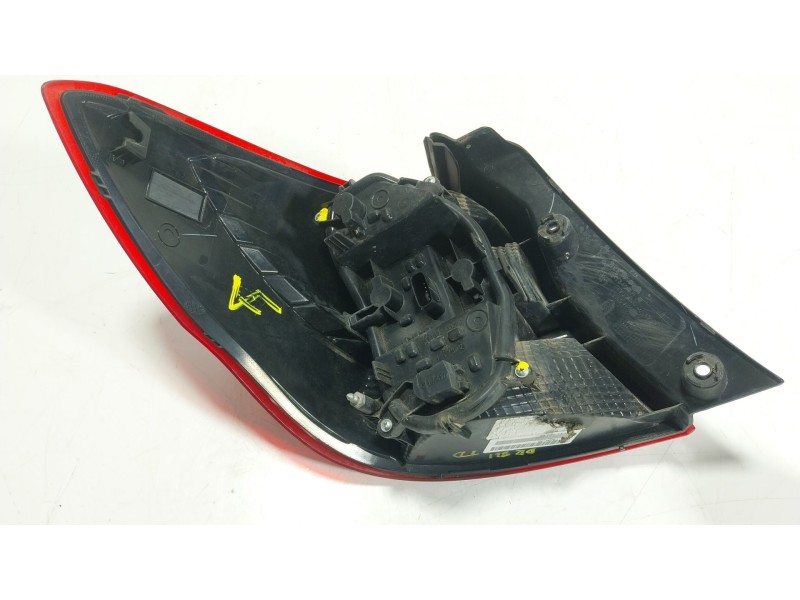 Recambio de piloto trasero derecho para ford ka+ iii (uk, fk) 1.2 referencia OEM IAM  J7BB13404AC 