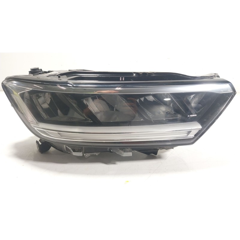 Recambio de faro derecho para volkswagen t-roc (a11, d11) 2.0 tdi scr referencia OEM IAM  2GA941006F 