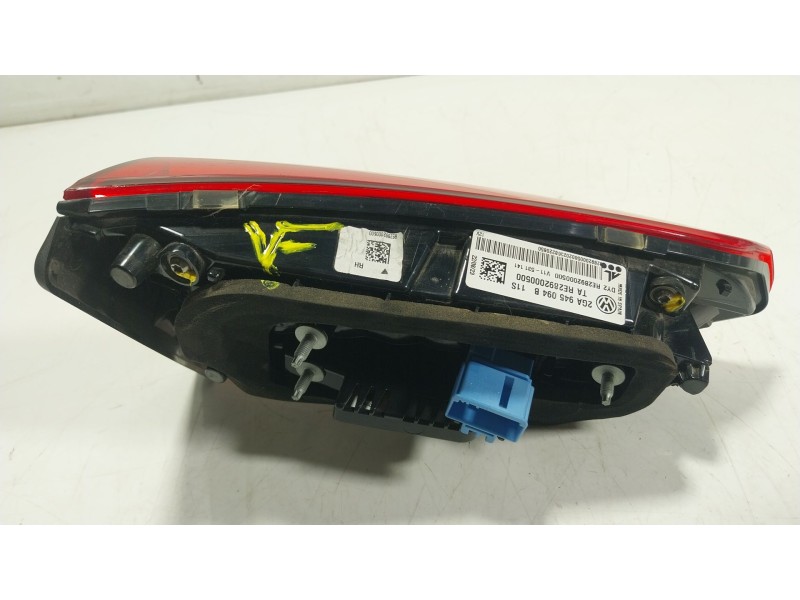 Recambio de piloto trasero derecho interior para volkswagen t-roc (a11, d11) 2.0 tdi scr referencia OEM IAM  2GA945094B 