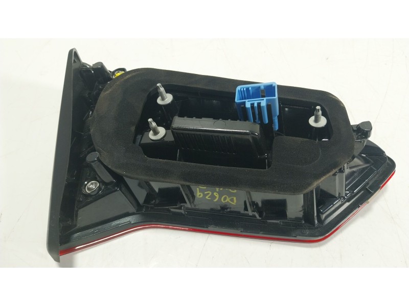 Recambio de piloto trasero derecho interior para volkswagen t-roc (a11, d11) 2.0 tdi scr referencia OEM IAM  2GA945094B 