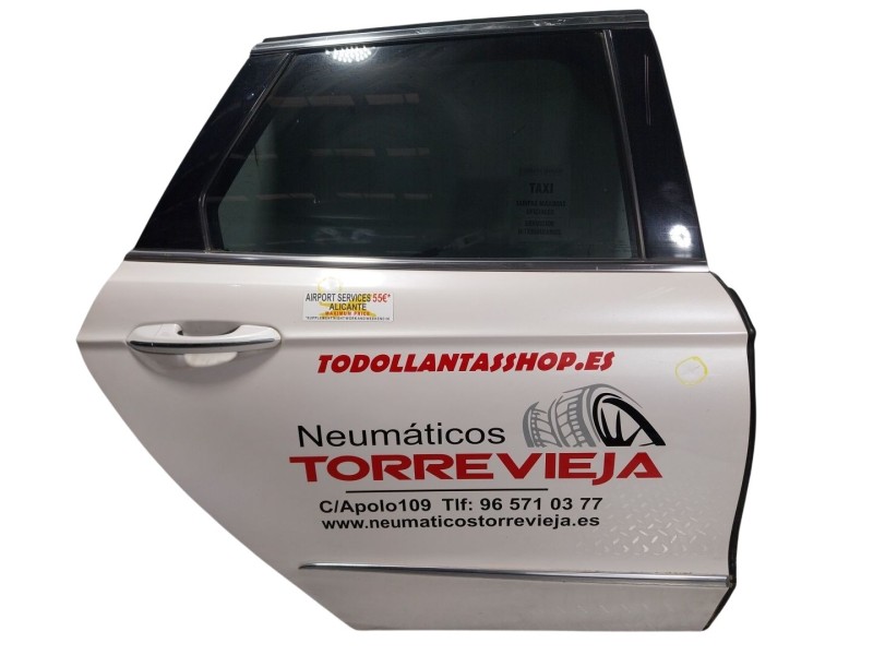 Recambio de puerta trasera derecha para ford mondeo v sedán (cd) 2.0 hybrid referencia OEM IAM   