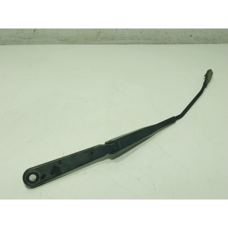 Recambio de brazo limpia delantero derecho para iveco daily vi furgoneta 33s15, 35s15, 35c15 referencia OEM IAM 5801607101 58016