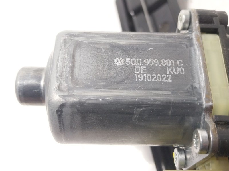 Recambio de elevalunas delantero izquierdo para seat ateca (kh7, khp) 1.5 tsi referencia OEM IAM 575837461A  