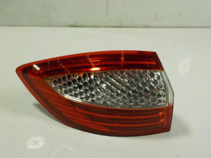 Recambio de piloto trasero izquierdo para ford mondeo sportbreak (ca2) 2.0 tdci cat referencia OEM IAM   