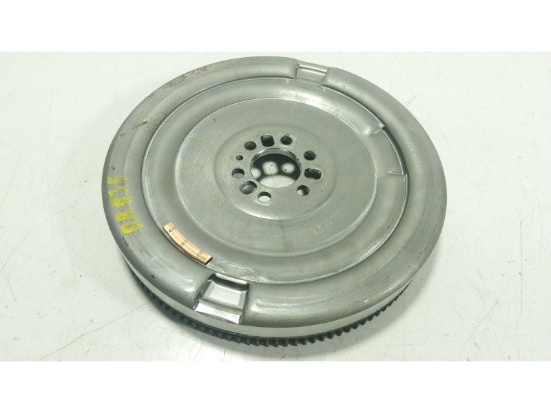 Recambio de volante motor para seat arona (kj7, kjp) 1.0 tsi referencia OEM IAM  04C105266H 