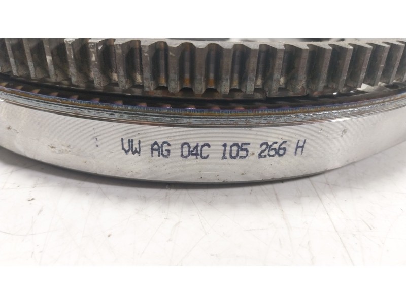 Recambio de volante motor para seat arona (kj7, kjp) 1.0 tsi referencia OEM IAM  04C105266H 