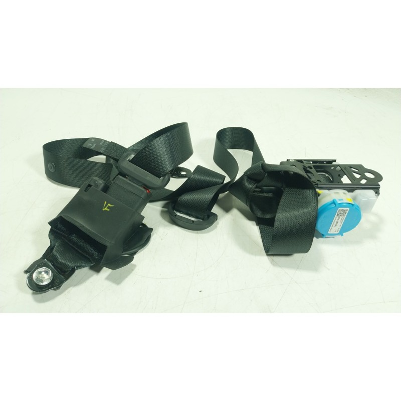 Recambio de cinturon seguridad trasero derecho para toyota yaris cross (mxp_) 1.5 hybrid (mxpj10) referencia OEM IAM  733600D451