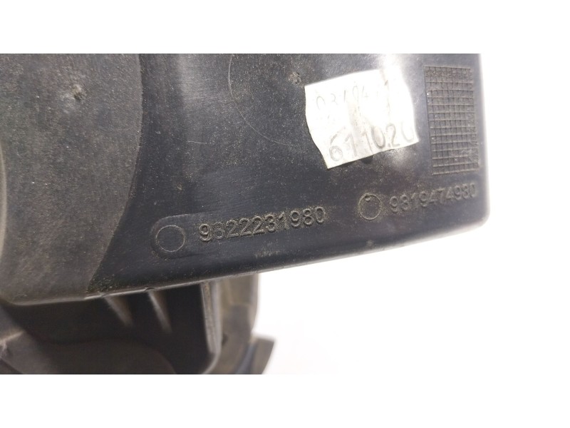 Recambio de tapa combustible para citroën c4 cactus 1.6 bluehdi 100 referencia OEM IAM 9819476080 9822231980 