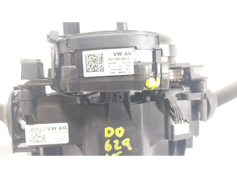 Recambio de mando intermitentes para volkswagen t-roc (a11, d11) 2.0 tdi scr referencia OEM IAM  5Q1953521KF 