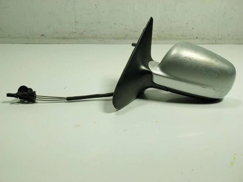 Recambio de espejo izquierdo para volkswagen polo (6n2) 1.0 referencia OEM IAM   