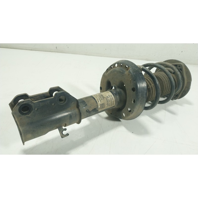 Recambio de amortiguador delantero derecho para opel astra k (b16) 1.2 turbo (68) referencia OEM IAM  39131176 