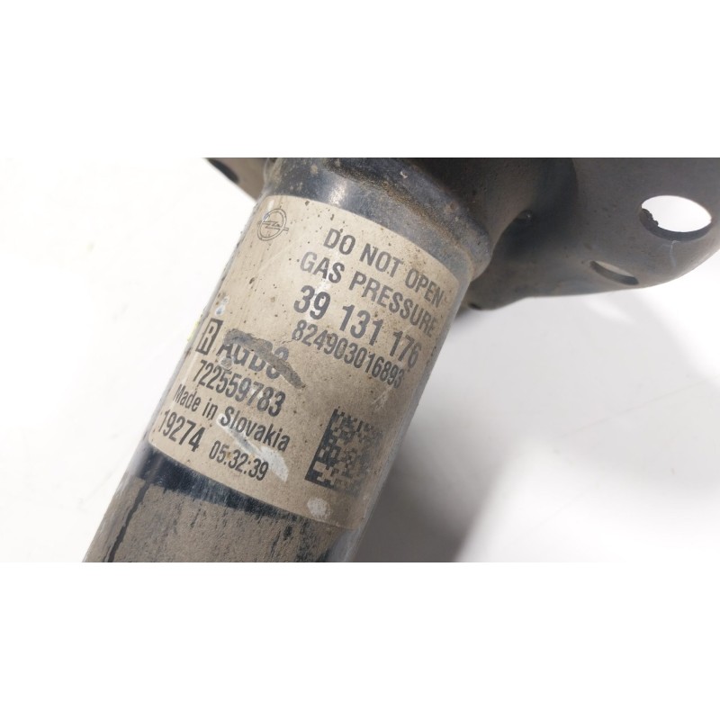 Recambio de amortiguador delantero derecho para opel astra k (b16) 1.2 turbo (68) referencia OEM IAM  39131176 
