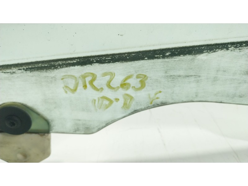 Recambio de cristal puerta delantero derecho para land rover discovery iv (l319) 2.7 td 4x4 referencia OEM IAM CUB500160  