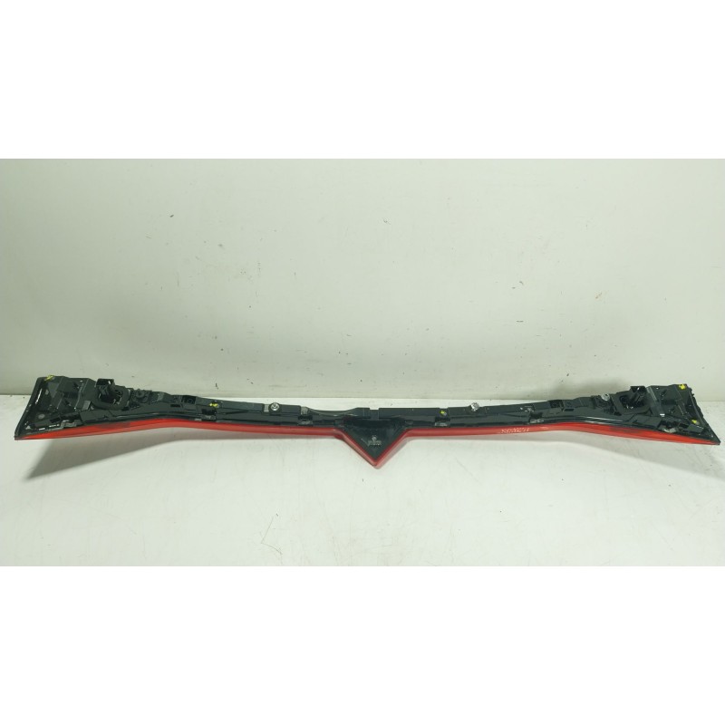 Recambio de piloto trasero central para cupra formentor (km7, kmp) 2.0 tsi 4drive referencia OEM IAM  5FF945307D 