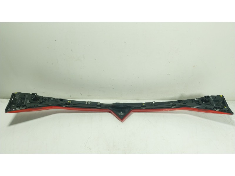 Recambio de piloto trasero central para cupra formentor (km7, kmp) 2.0 tsi 4drive referencia OEM IAM  5FF945307D 