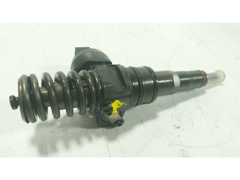 Recambio de inyector para volkswagen touareg (7la) 2.5 tdi referencia OEM IAM  07Z130073F 
