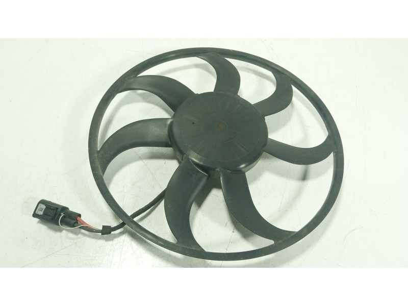 Recambio de electroventilador para bmw x5 (f15, f85) xdrive 40 d referencia OEM IAM  763460702 