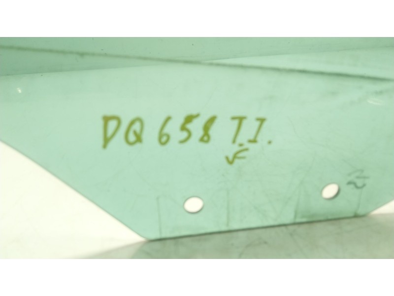 Recambio de cristal puerta trasero izquierdo para seat ateca (kh7, khp) 1.5 tsi referencia OEM IAM 575845025A  