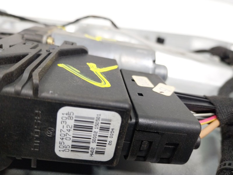 Recambio de elevalunas trasero derecho para volkswagen passat b5.5 (3b3) 1.9 tdi referencia OEM IAM  3B5839756C10 