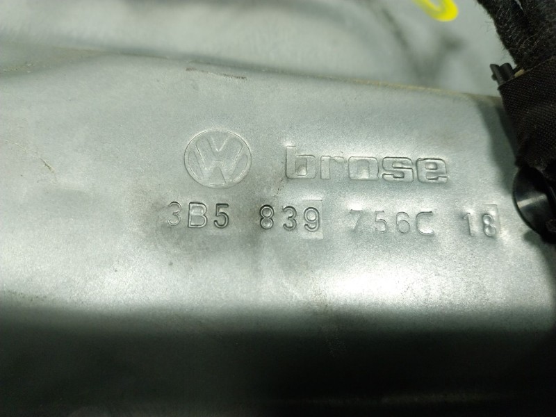 Recambio de elevalunas trasero derecho para volkswagen passat b5.5 (3b3) 1.9 tdi referencia OEM IAM  3B5839756C10 