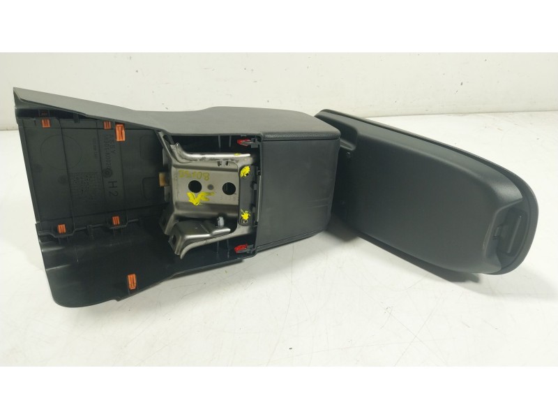 Recambio de apoyabrazos central para toyota yaris cross (mxp_) 1.5 hybrid (mxpj10) referencia OEM IAM  58901K020 