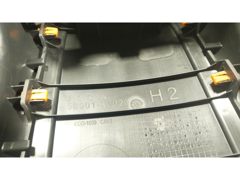 Recambio de apoyabrazos central para toyota yaris cross (mxp_) 1.5 hybrid (mxpj10) referencia OEM IAM  58901K020 