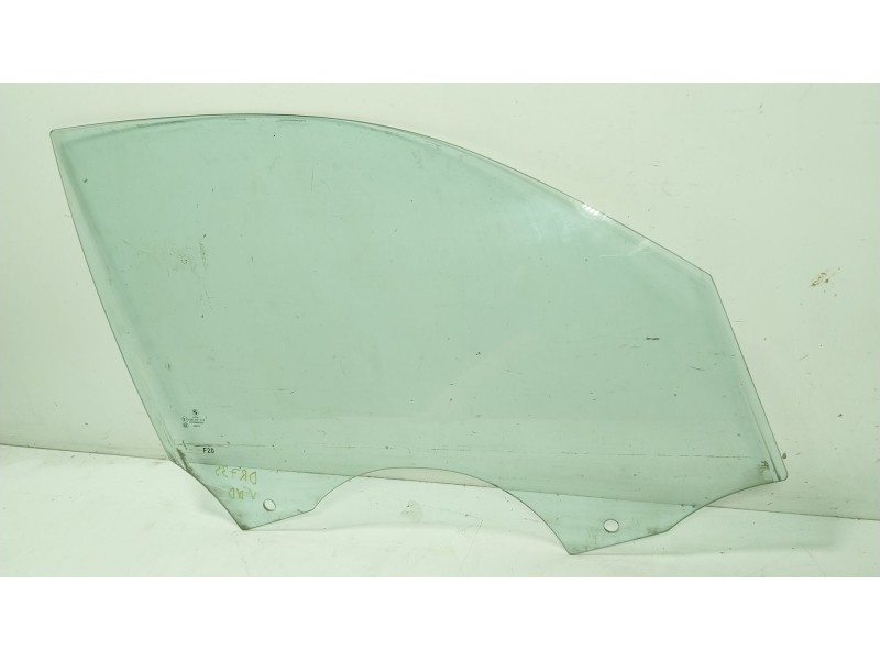 Recambio de cristal puerta delantero derecho para bmw 1 (f20) 116 d referencia OEM IAM 51337242564  