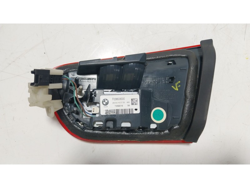 Recambio de piloto trasero izquierdo interior para bmw 1 (f21) 118 d referencia OEM IAM  7359019 
