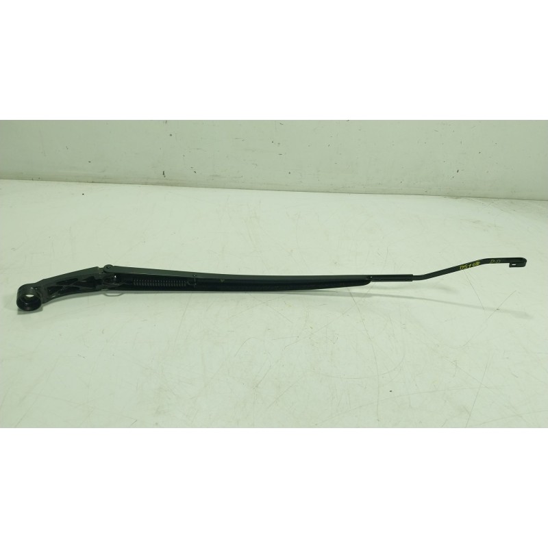 Recambio de brazo limpia delantero derecho para toyota yaris cross (mxp_) 1.5 hybrid (mxpj10) referencia OEM IAM   