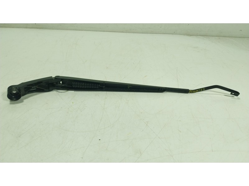Recambio de brazo limpia delantero izquierdo para toyota yaris cross (mxp_) 1.5 hybrid (mxpj10) referencia OEM IAM   