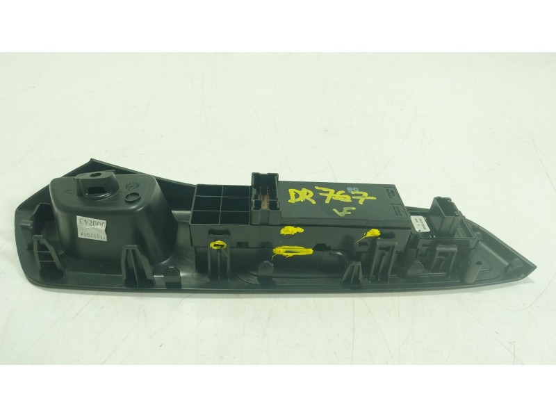 Recambio de mando elevalunas delantero izquierdo para nissan micra v (k14) 1.0 ig-t 100 referencia OEM IAM   