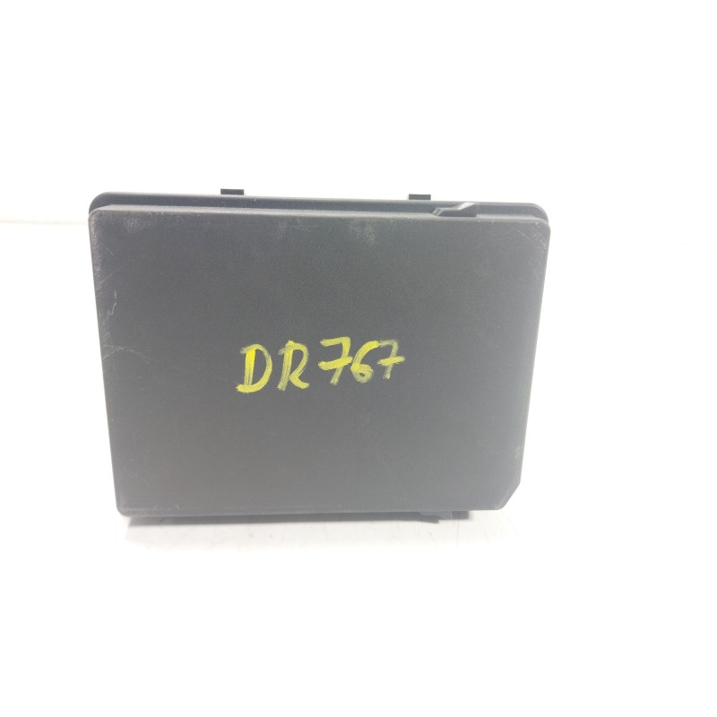 Recambio de caja reles / fusibles para nissan micra v (k14) 1.0 ig-t 100 referencia OEM IAM  284B75RF0A 