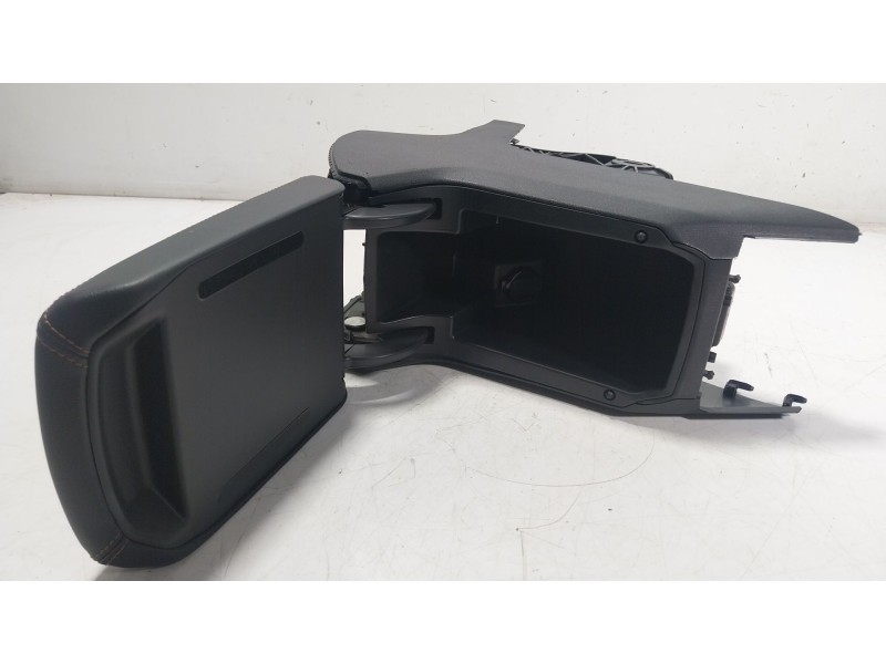 Recambio de apoyabrazos central para cupra formentor (km7, kmp) 1.5 tsi referencia OEM IAM  5FA858329 