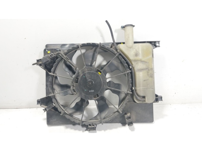 Recambio de electroventilador para hyundai i30 (gd) 1.4 referencia OEM IAM 25380A6100  
