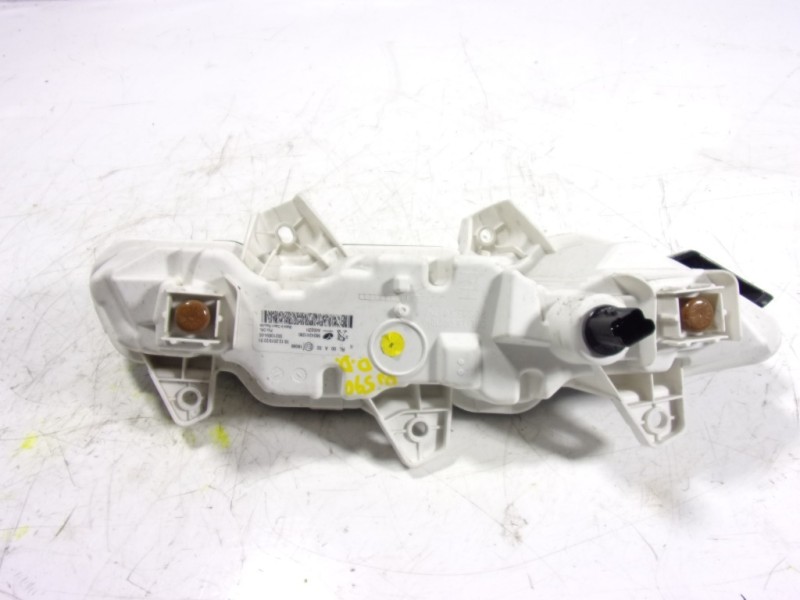 Recambio de piloto delantero derecho para peugeot 208 (p2) 1.2 puretech referencia OEM IAM 9824241280 9824241280 A0002ZH