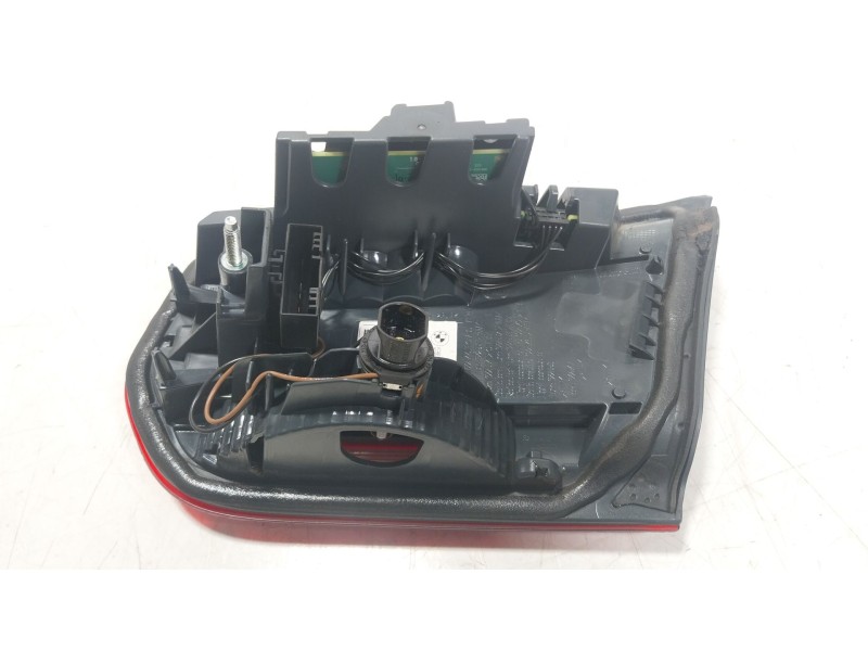 Recambio de piloto trasero izquierdo interior para bmw 3 (f30, f80) 320 d referencia OEM IAM  H7736911905 